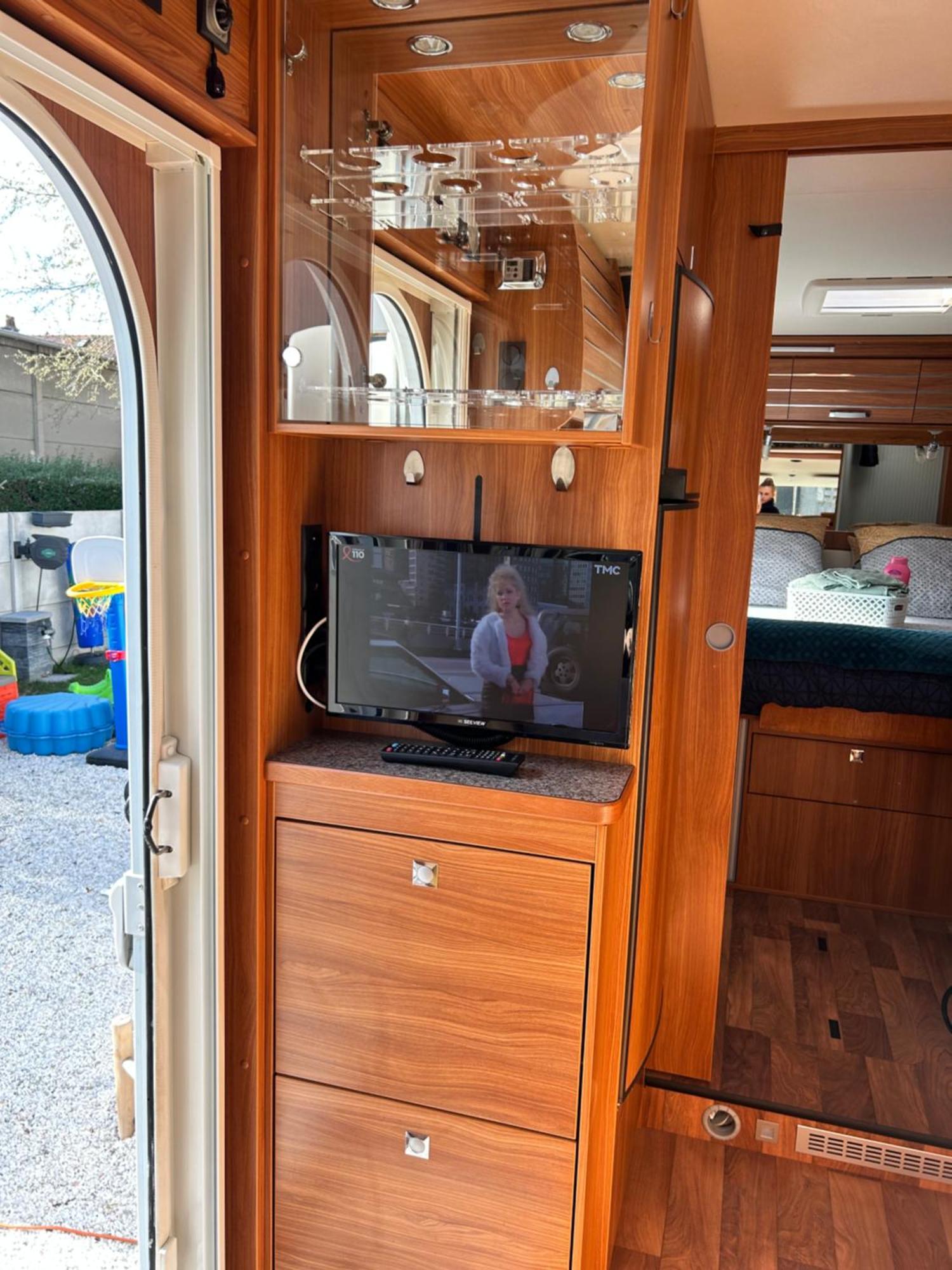 Terrain De Loisirs En Plein Centre De Lievin Camping Car Luaran gambar